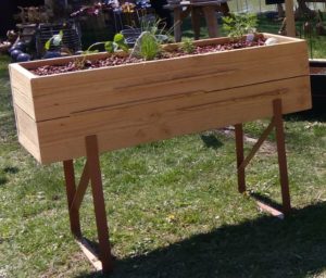 bac et jardinière sur pied
